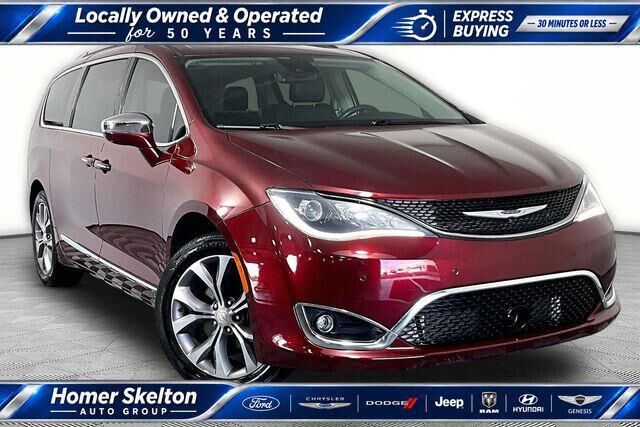 2019 Chrysler Pacifica Limited — photo 1 of 13