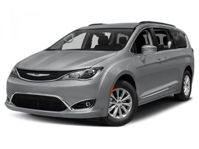 2019 Chrysler Pacifica Limited — photo 1 of 1