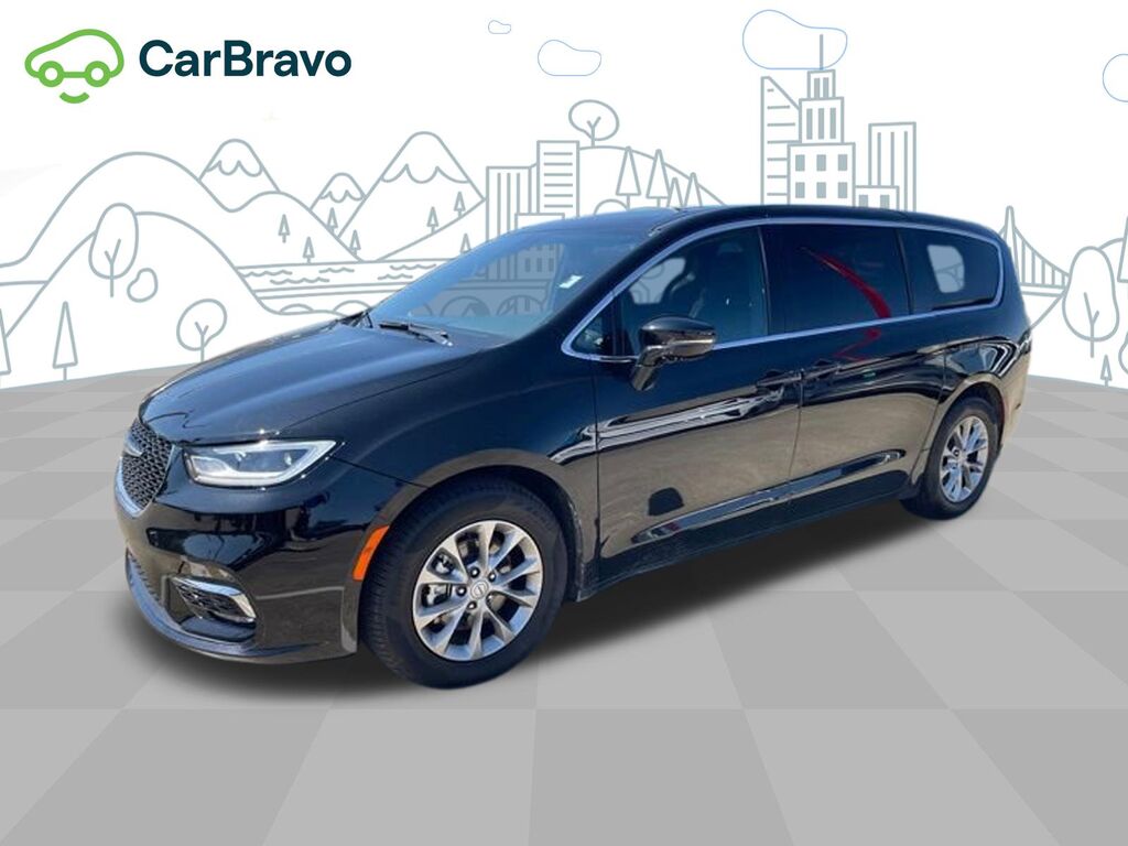 2026 Chrysler Pacifica Limited — photo 1 of 6