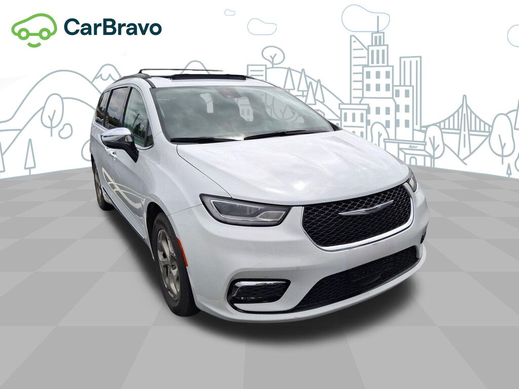 2023 Chrysler Pacifica Limited — photo 1 of 6