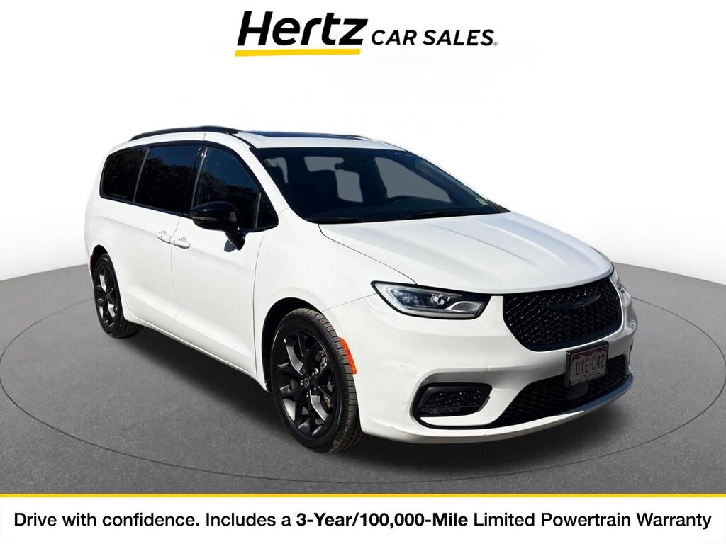 2025 Chrysler Pacifica Limited — photo 1 of 1