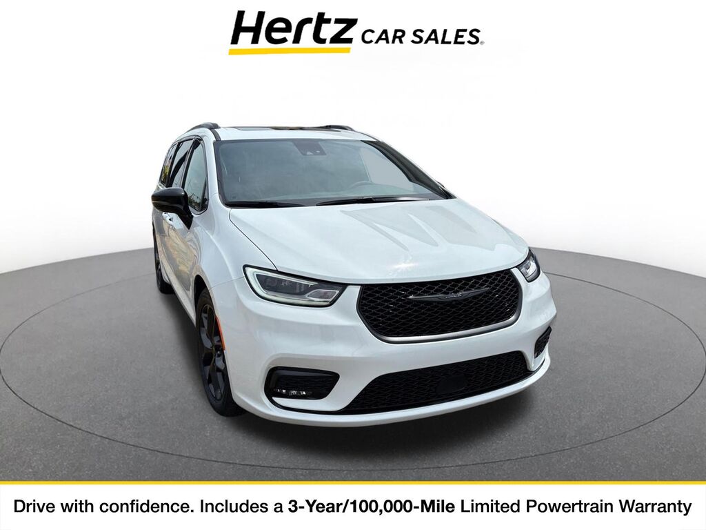 2025 Chrysler Pacifica Limited — photo 1 of 11