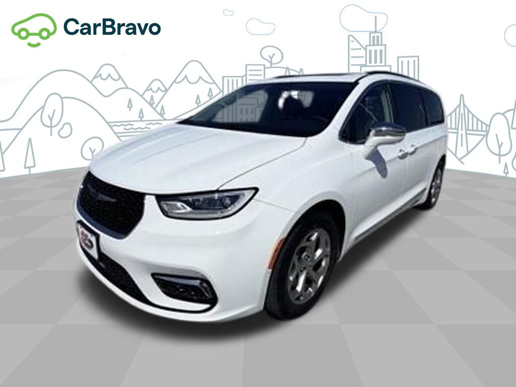 2022 Chrysler Pacifica Limited — photo 1 of 6