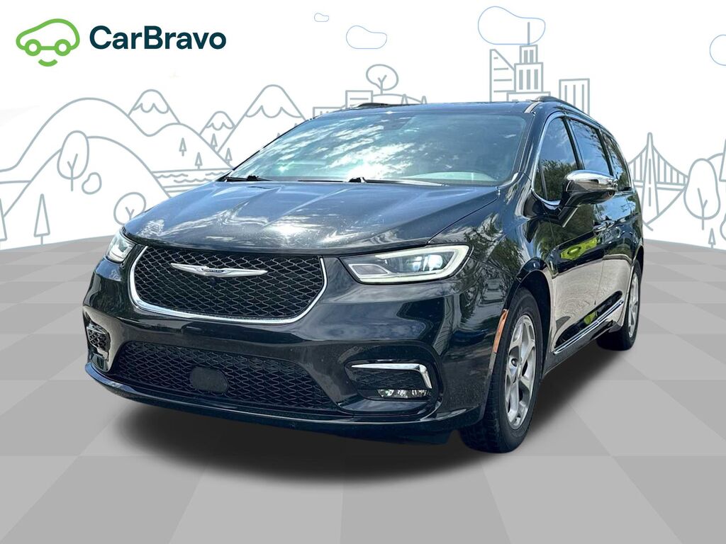 2023 Chrysler Pacifica Limited — photo 1 of 6