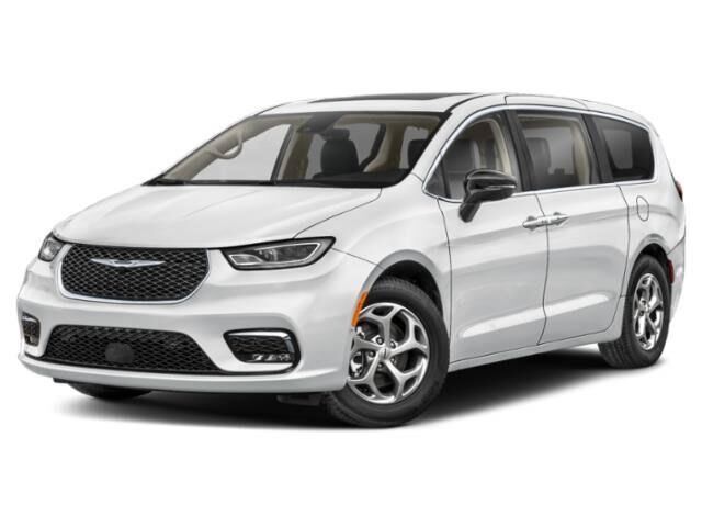 2025 Chrysler Pacifica Limited — photo 1 of 14