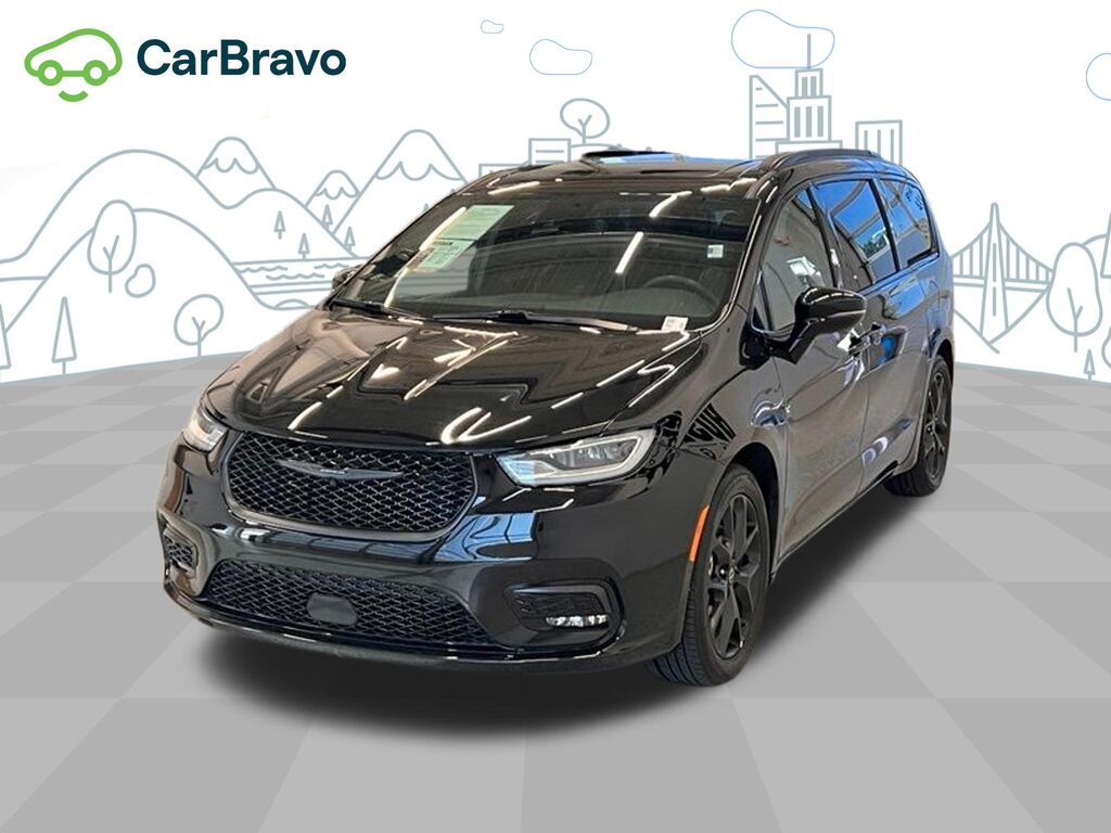 2025 Chrysler Pacifica Limited — photo 1 of 6