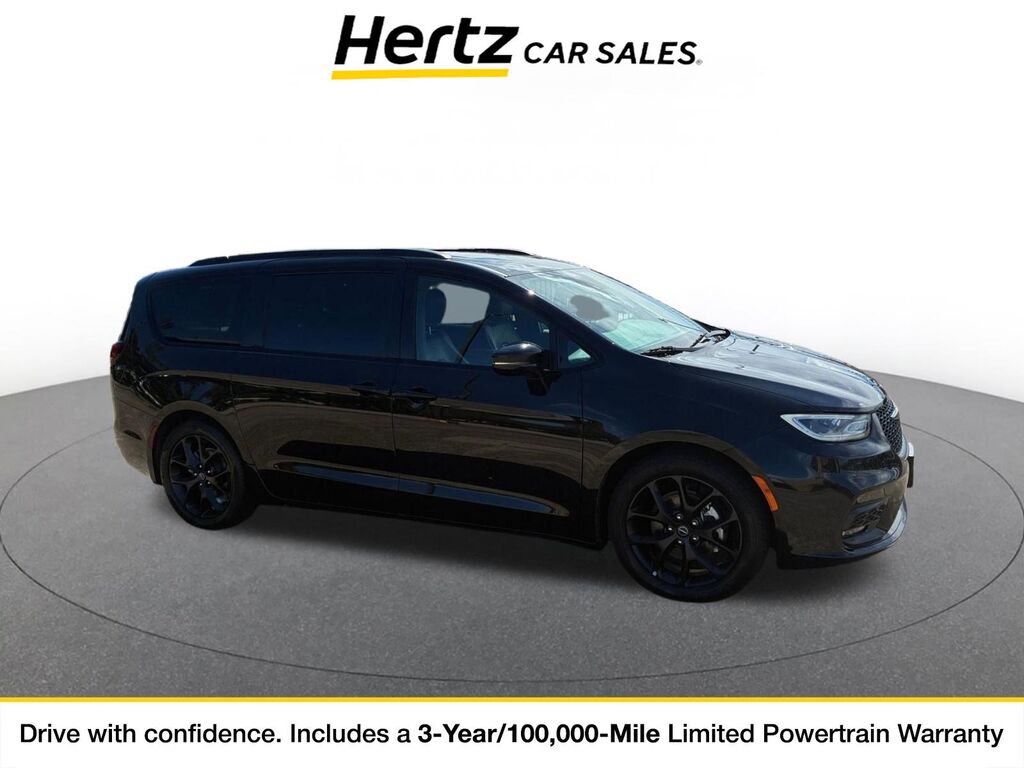 2025 Chrysler Pacifica Limited — photo 1 of 1