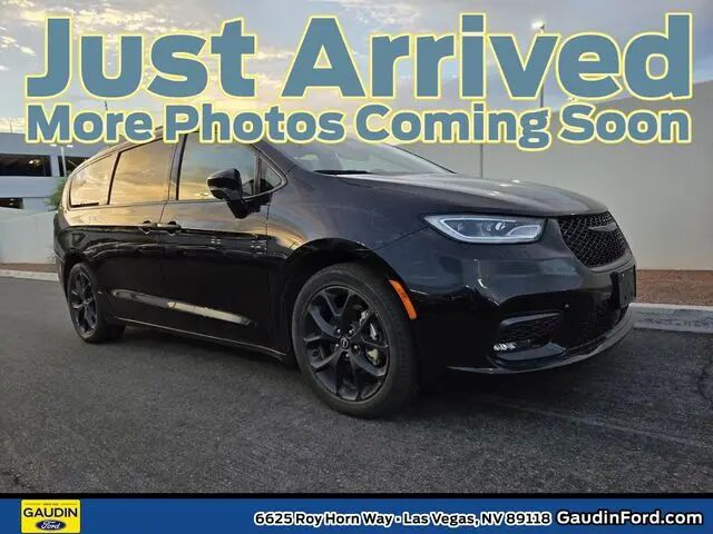 2025 Chrysler Pacifica Limited