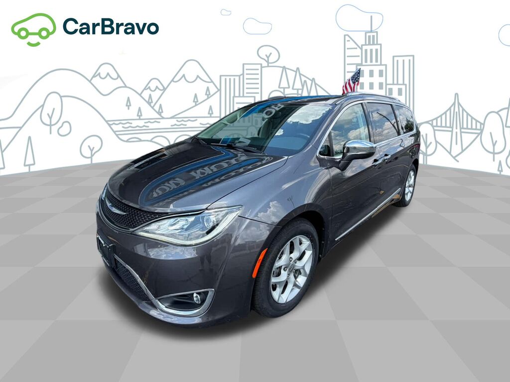 2020 Chrysler Pacifica Limited — photo 1 of 6