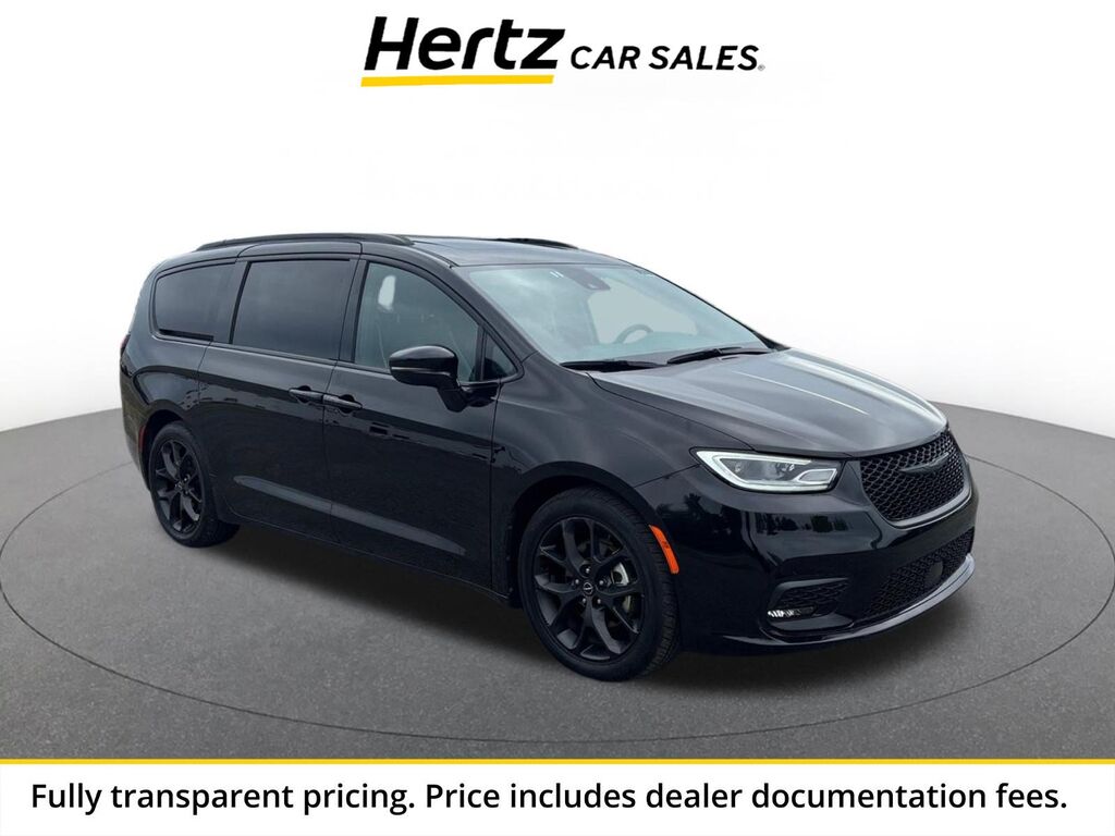 2025 Chrysler Pacifica Limited — photo 1 of 1