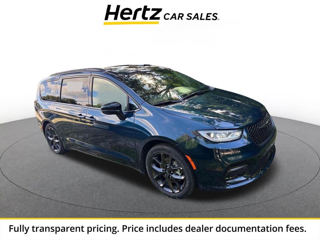 2025 Chrysler Pacifica Limited — photo 1 of 1