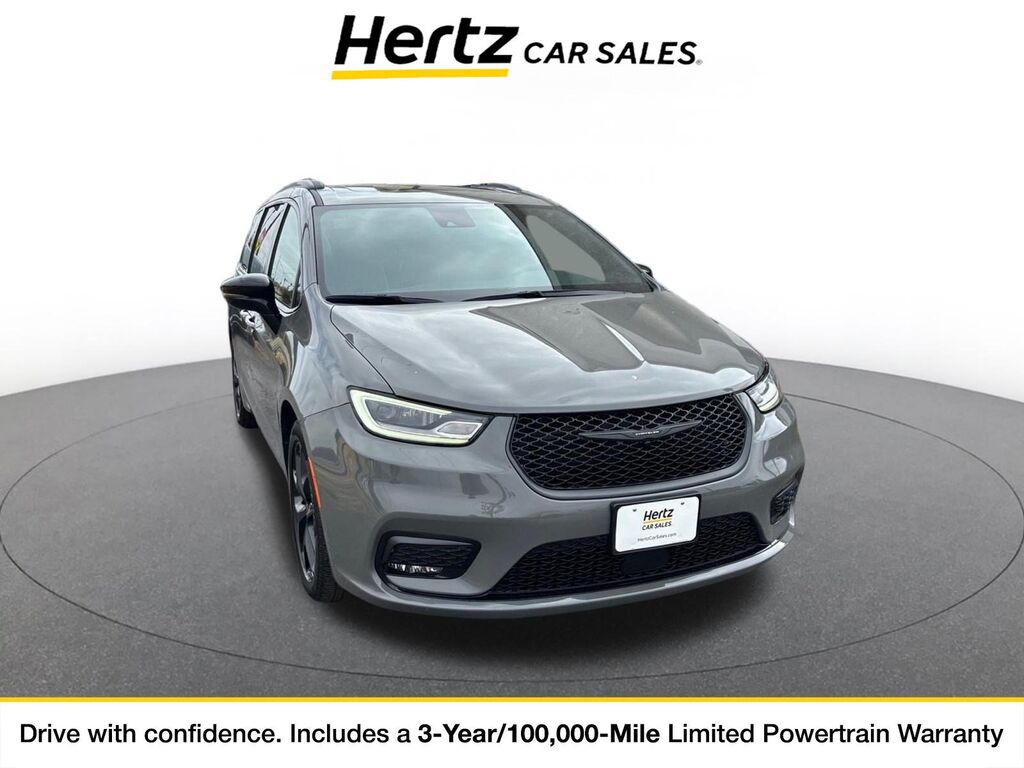 2025 Chrysler Pacifica Limited — photo 1 of 11