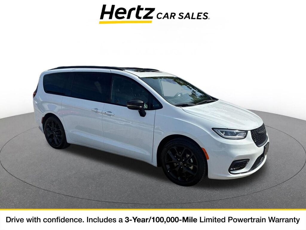 2025 Chrysler Pacifica Limited — photo 1 of 1