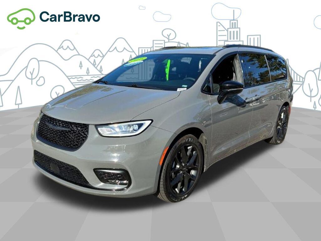 2025 Chrysler Pacifica Limited — photo 1 of 7
