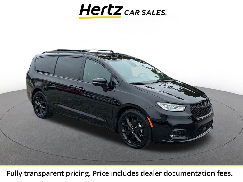 2025 Chrysler Pacifica Limited — photo 1 of 1