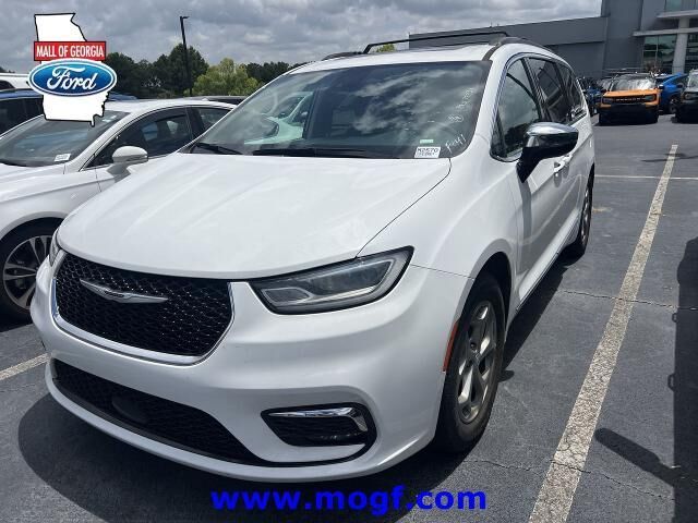 2023 Chrysler Pacifica Limited — photo 1 of 13