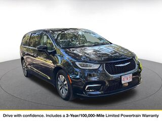 2023 Chrysler Pacifica Hybrid Touring L