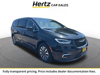 2023 Chrysler Pacifica Hybrid Touring L