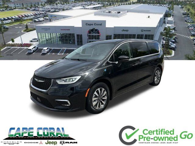 2022 Chrysler Pacifica Hybrid Touring L