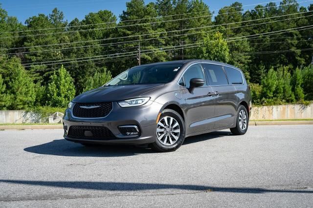 2023 Chrysler Pacifica Plug-In Hybrid Touring L