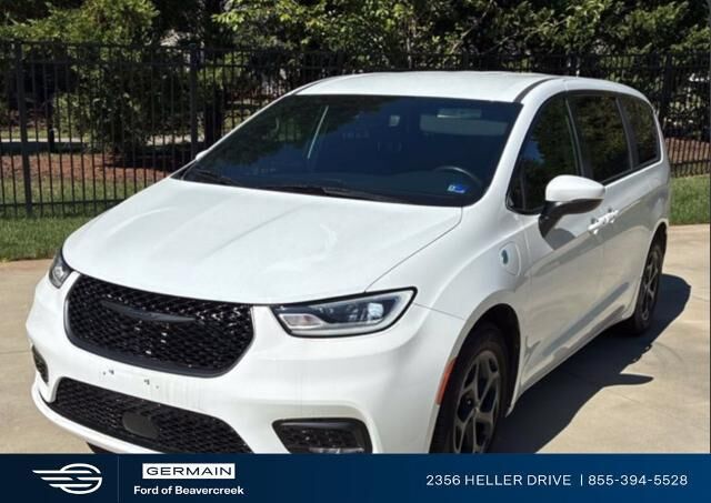 2023 Chrysler Pacifica Plug-In Hybrid Touring L