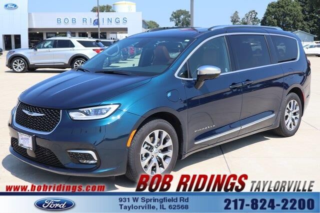 2025 Chrysler Pacifica Plug-In Hybrid Pinnacle — photo 1 of 26