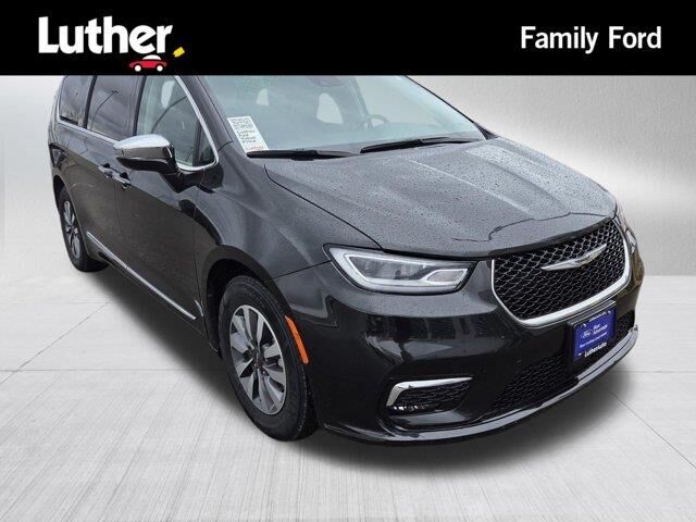2023 Chrysler Pacifica Plug-In Hybrid Limited