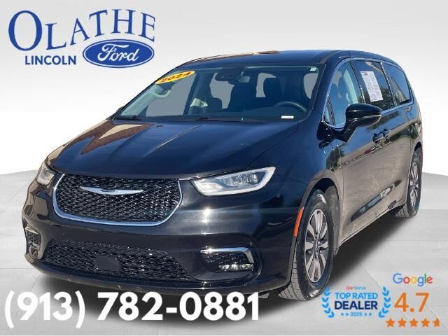2024 Chrysler Pacifica Plug-In Hybrid Select