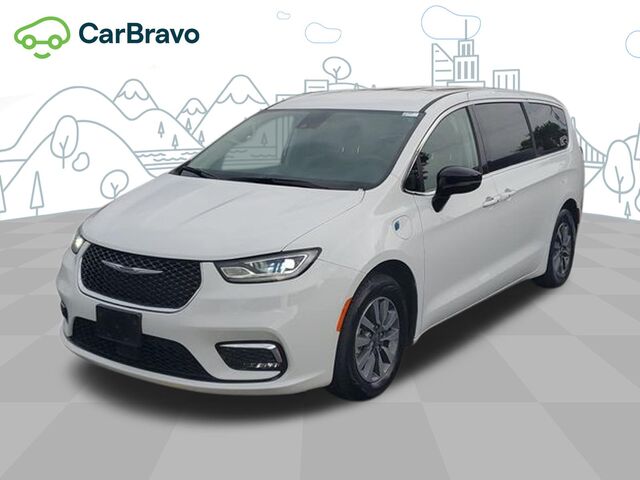 2024 Chrysler Pacifica Hybrid Select