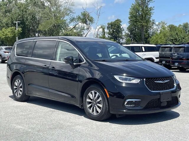 2024 Chrysler Pacifica Plug-In Hybrid Select