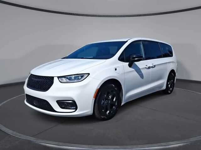 2024 Chrysler Pacifica Plug-In Hybrid Select