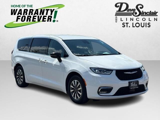 2024 Chrysler Pacifica Plug-In Hybrid Select