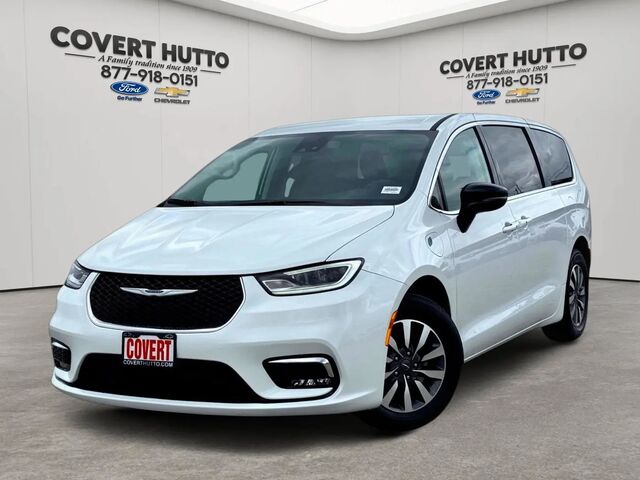 2024 Chrysler Pacifica Plug-In Hybrid Select