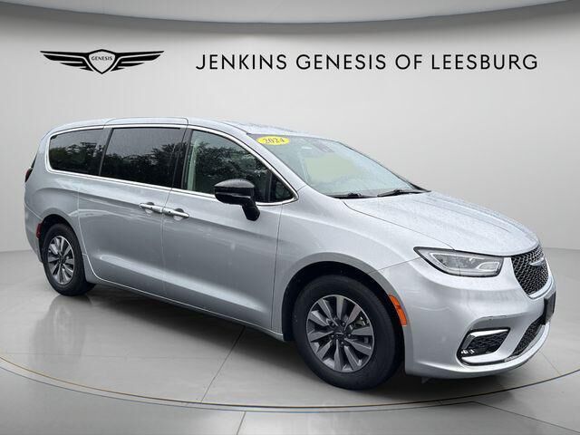 2024 Chrysler Pacifica Plug-In Hybrid Select
