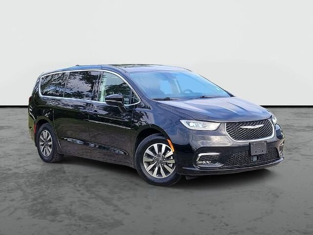 2024 Chrysler Pacifica Plug-In Hybrid Select