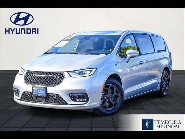 2022 Chrysler Pacifica Hybrid Limited — photo 1 of 70