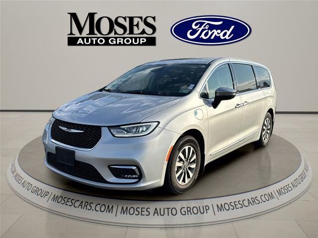 2023 Chrysler Pacifica Plug-In Hybrid Limited