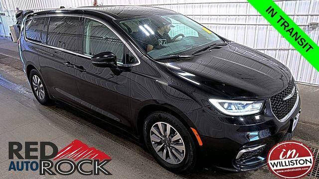 2024 Chrysler Pacifica Plug-In Hybrid Select
