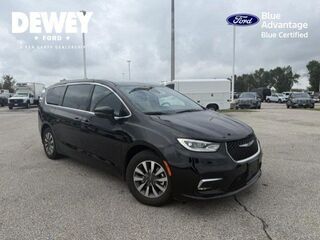2025 Chrysler Pacifica Plug-In Hybrid Select