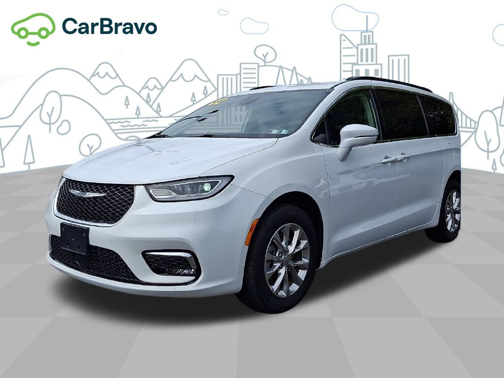 2022 Chrysler Pacifica Touring L AWD — photo 1 of 7