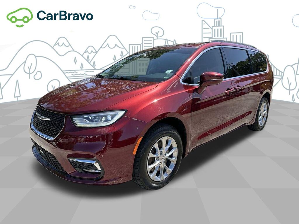 2022 Chrysler Pacifica Touring L AWD — photo 1 of 6