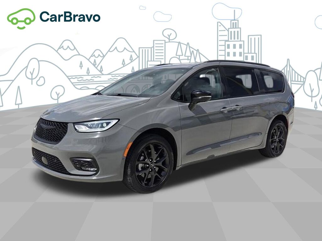 2023 Chrysler Pacifica Limited — photo 1 of 6