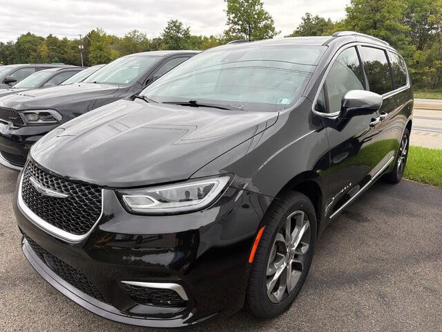 2023 Chrysler Pacifica Pinnacle