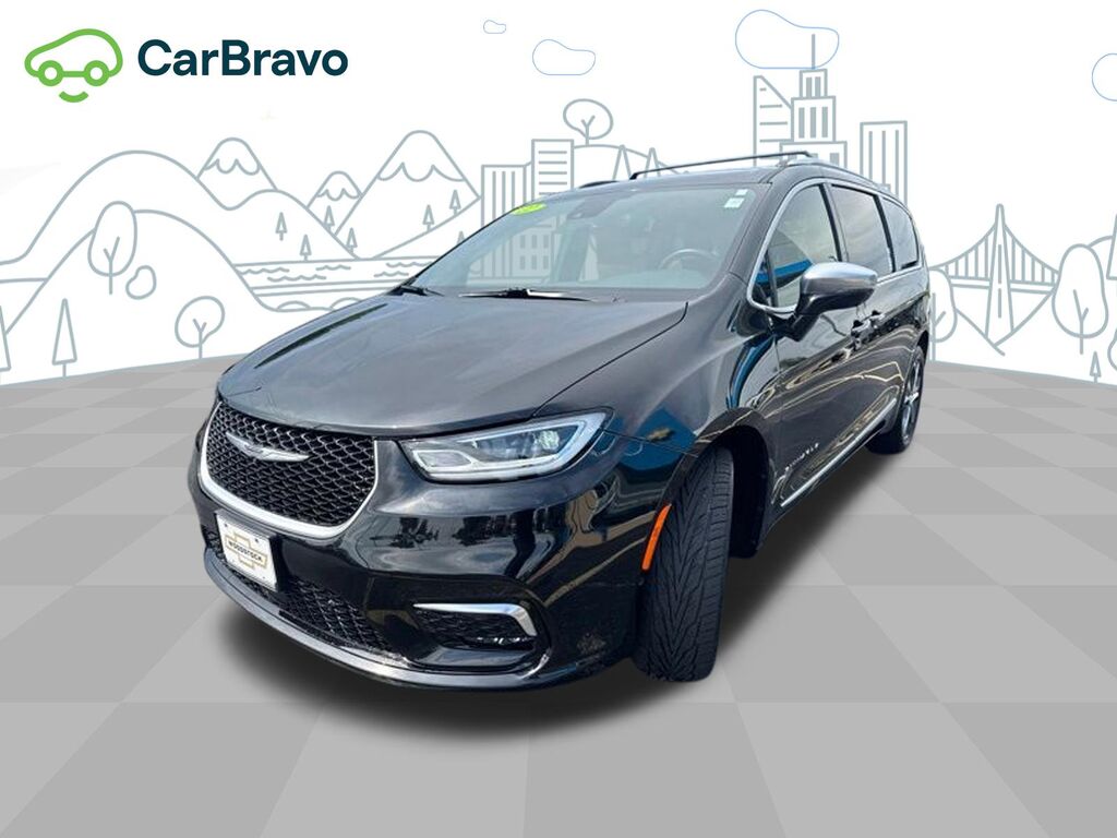 2022 Chrysler Pacifica Pinnacle AWD — photo 1 of 6