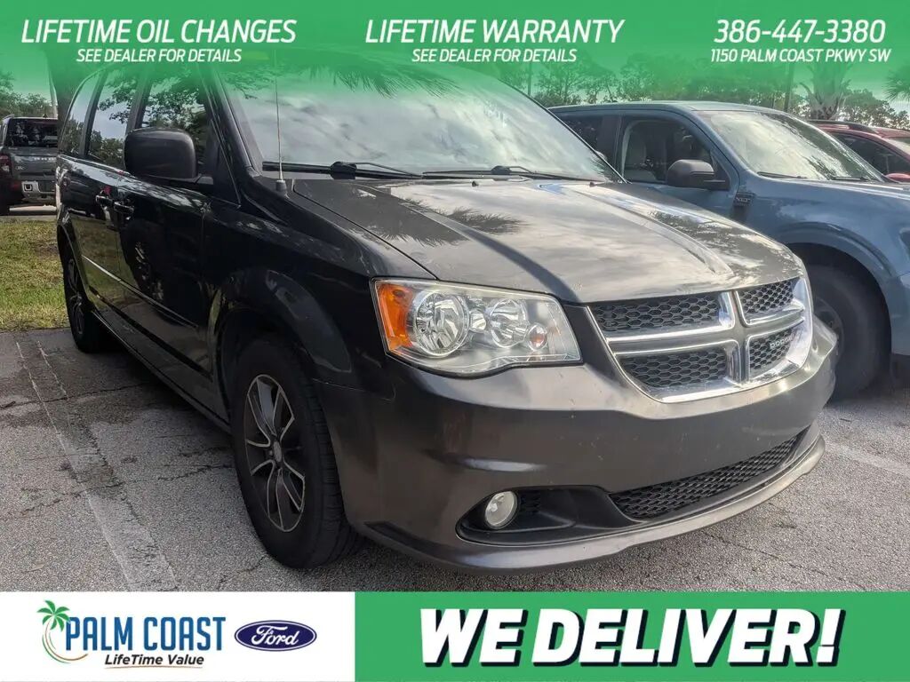 2017 Dodge Grand Caravan SXT — photo 1 of 1