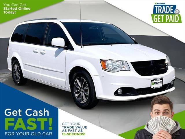 2017 Dodge Grand Caravan SXT — photo 1 of 13