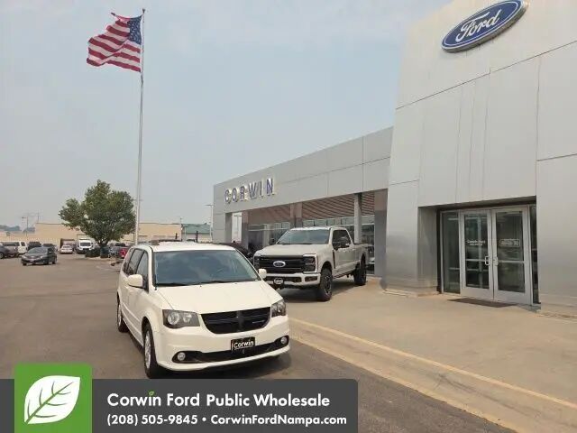 2012 Dodge Grand Caravan Crew — photo 1 of 26