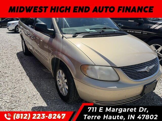 2001 Chrysler Town and Country LX — photo 1 of 1