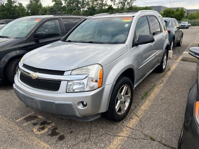 2005 Chevrolet Equinox LT — photo 1 of 13