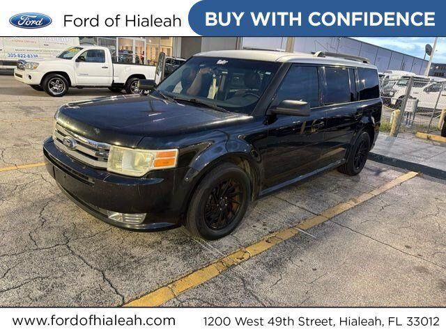 2011 Ford Flex SE — photo 1 of 26